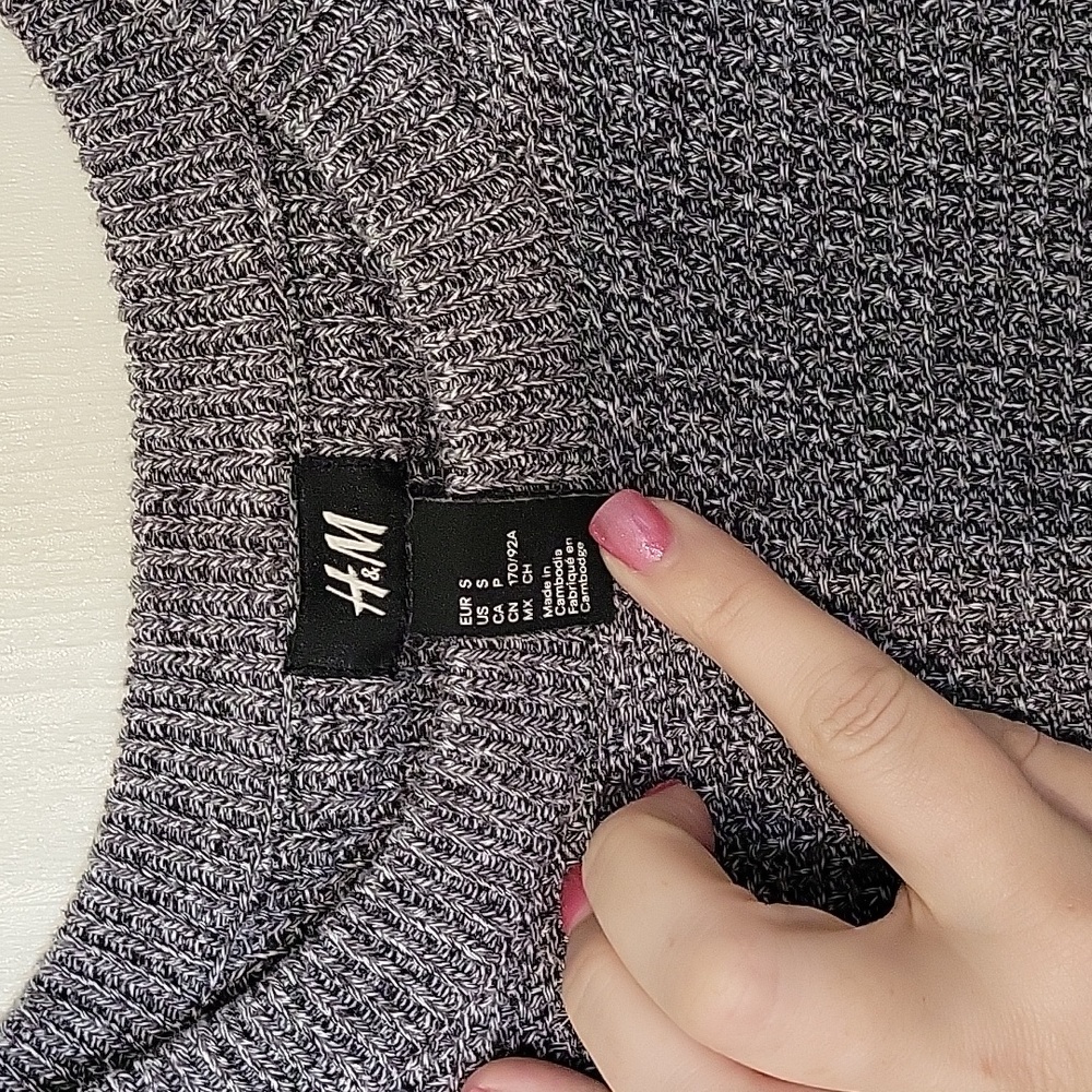 H&M Gray Crewneck Sweater for Men - Picture 2 of 5